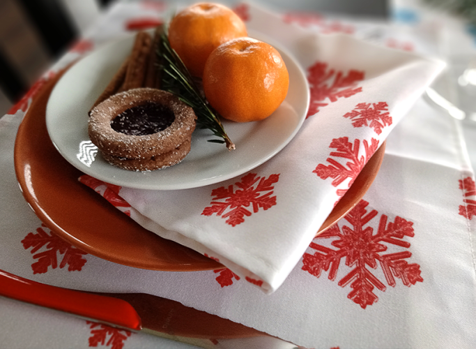 Napkin Snowflakes Different Colors