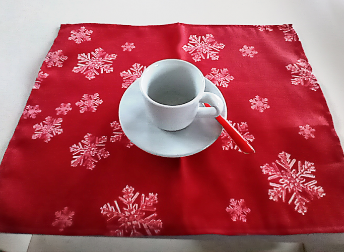Napkin Snowflakes Different Colors - Pattern variant: Red snowflake